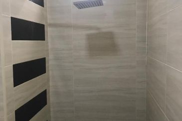 D'Summit Residences @ Kempas Utama