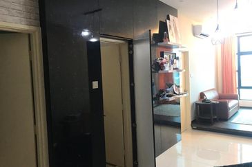 D'Summit Residences @ Kempas Utama