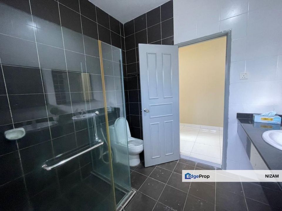 Semi D Taman Laguna Perling For Rent | 4800 Sqft | 13KM TO CIQ, Johor, Johor Bahru