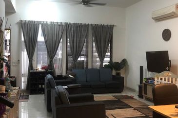 Jalan Setia Tropika 11