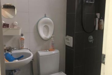 Jalan Setia Tropika 11