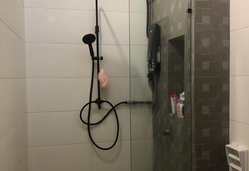 Jalan Setia Tropika 11