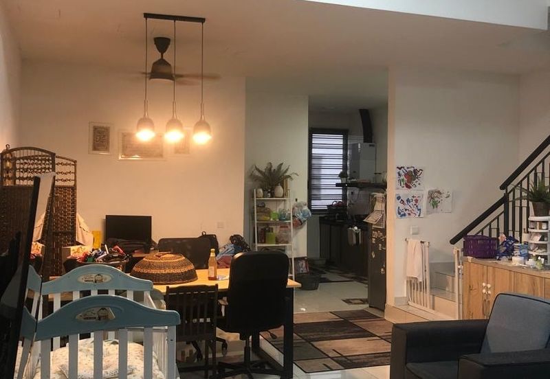 Jalan Setia Tropika 11