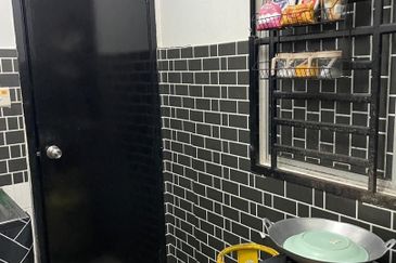 Pangsapuri Sri Ilham, Bandar Baru Seri Alam