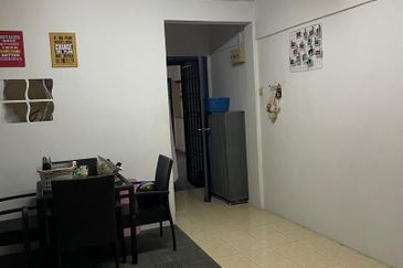 Pangsapuri Sri Ilham, Bandar Baru Seri Alam