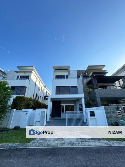 Triple Storey Cluster House Horizon Hills For Sale | Foreigner Can Buy  | Freehold Property | Unblock View | 5 Bed 6 Bath, Johor, 