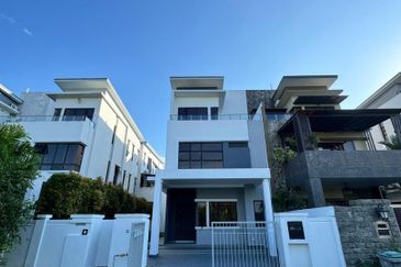 The Canal Garden South, Horizon Hills