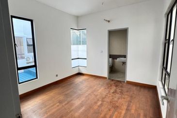 The Canal Garden South, Horizon Hills