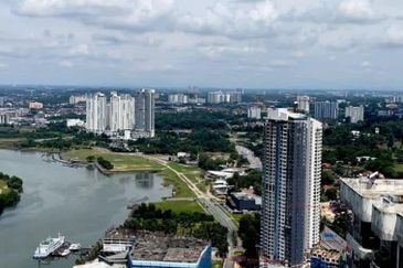 Royal Strand @ Country Garden Danga Bay