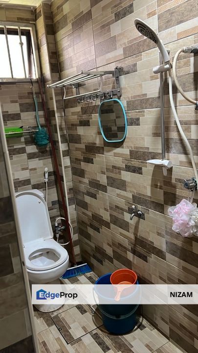 Double Storey House 3 Minutes to Paradigm - 14 KM To CIQ | Freehold | Full Renovated House | Full Loan, Johor, Johor Bahru