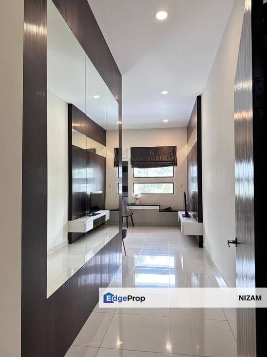 Semi D Near Johor Bahru City Centre - All Are Welcome To Buy | International Lot | Can Park up to 6 car | 5 Bedrooms with 7 Bathrooms, Johor, Johor Bahru