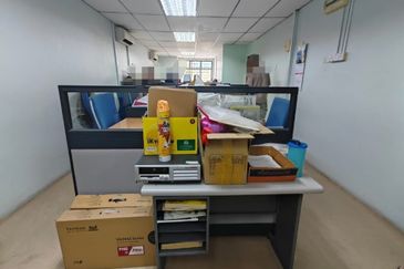 Bayu Tinggi Commercial Centre -Taipan