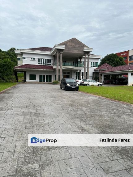 Klang, Bukit Kuda Spacious Bungalow with Huge Land > For Rent, Selangor, Klang