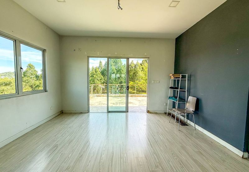 Serissa Denai Alam,U16 Shah Alam> Huge Land Below Market Rate > For Sale