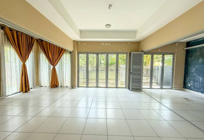 Serissa Denai Alam,U16 Shah Alam> Huge Land Below Market Rate > For Sale