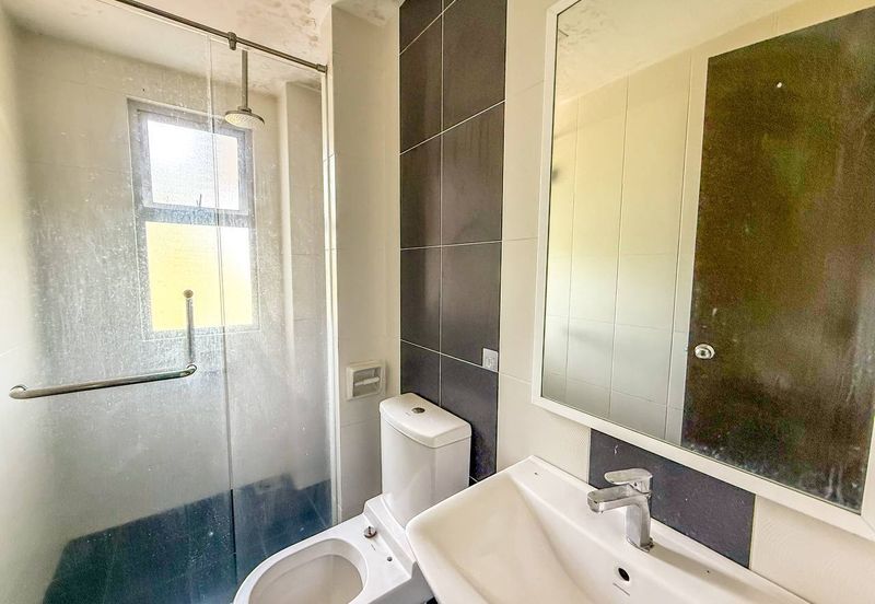 Serissa Denai Alam,U16 Shah Alam> Huge Land Below Market Rate > For Sale