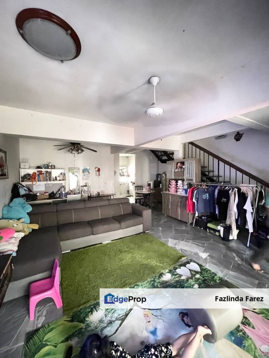 Taman Piggiran Senawang , 2 Storey Terrace House Near KTM Sg Gadut For Sale, Negeri Sembilan, Seremban