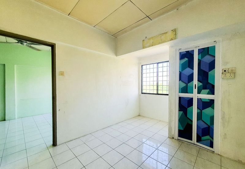 Pangsapuri Perdana, Seksyen 13