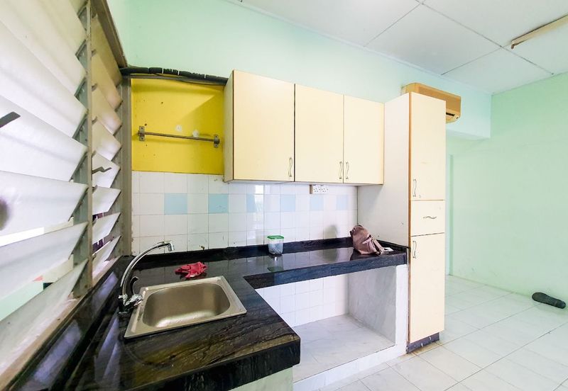 Pangsapuri Perdana, Seksyen 13