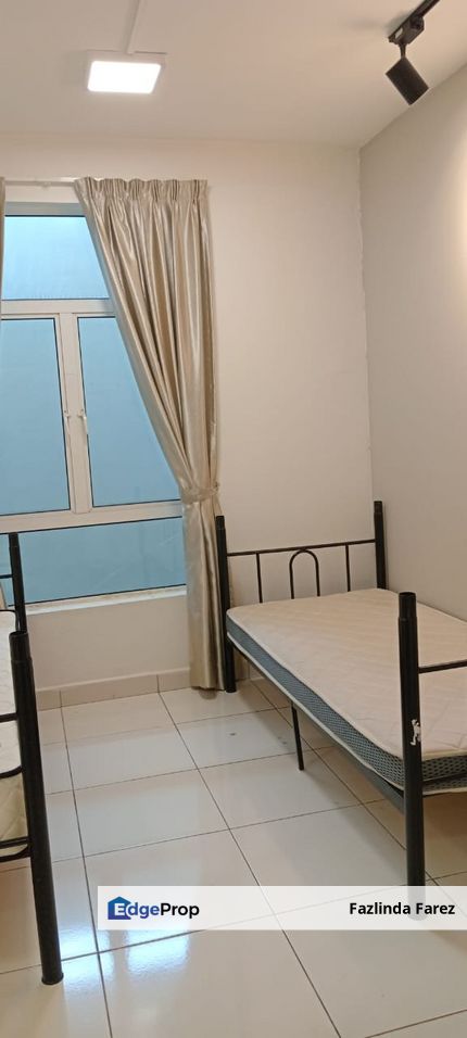 Puncak 7 Shah Alam - BILIK SEWA - 2 Single Bed (MALE ONLY), Selangor, Shah Alam