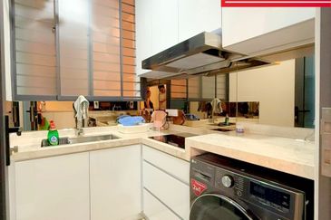 Queens Residences @ Queens Waterfront