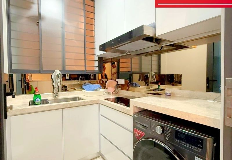 Queens Residences @ Queens Waterfront