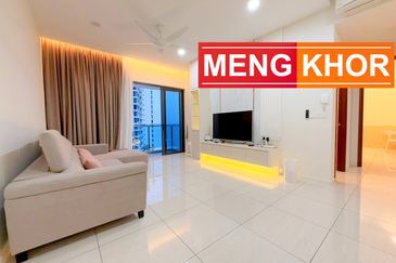 Queens Residences @ Queens Waterfront