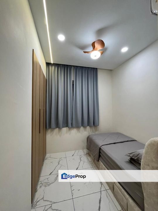 Fully Furnished unit at Quay West, Penang, Bayan Lepas