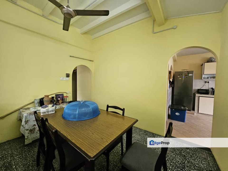 Worth buying semi detached at Island Glades Greenlane, near Chung Wah High School, Penang, Greenlane