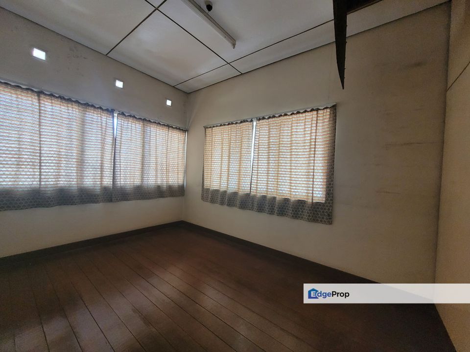 Double Storey Terrace House @ Island Park, Penang, Greenlane