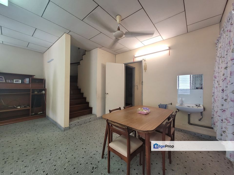 Double Storey Terrace House @ Island Park, Penang, Greenlane