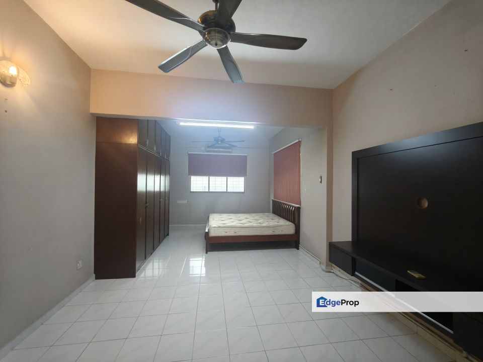 2 Storey Bungalow with Spacious Land Area, Worth Buy !, Penang, Gelugor
