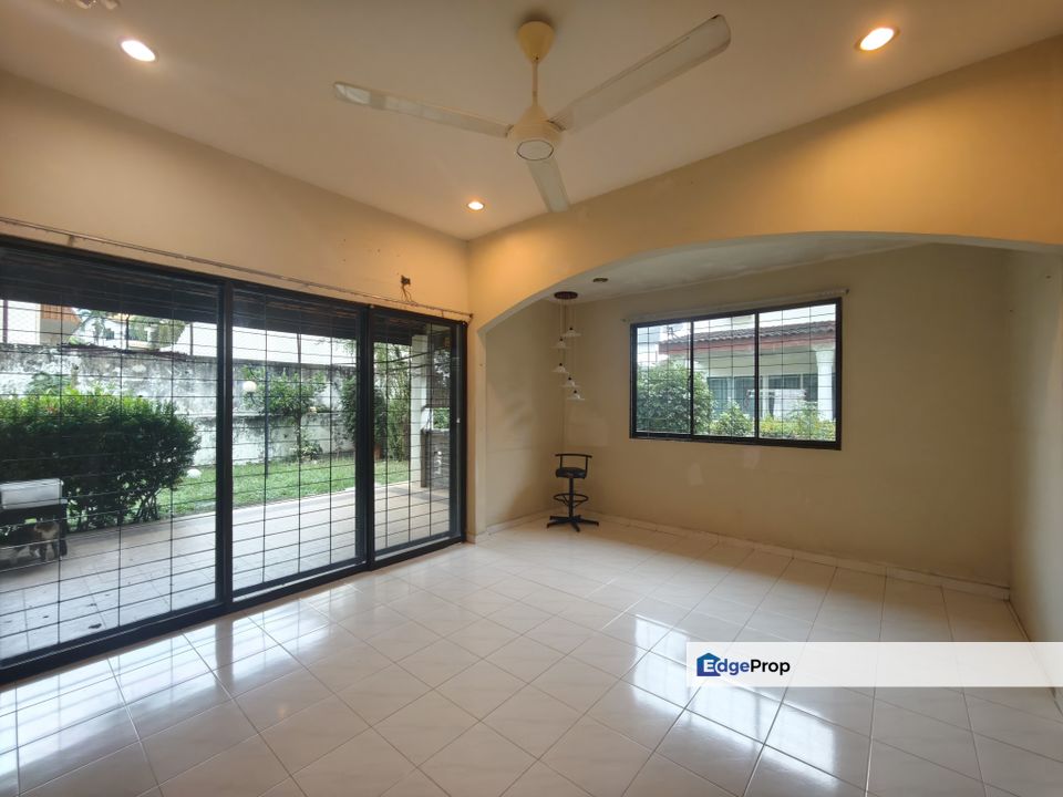 2 Storey Bungalow with Spacious Land Area, Worth Buy !, Penang, Gelugor