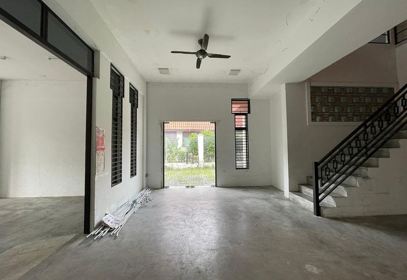 Jalan Kampung Pandan