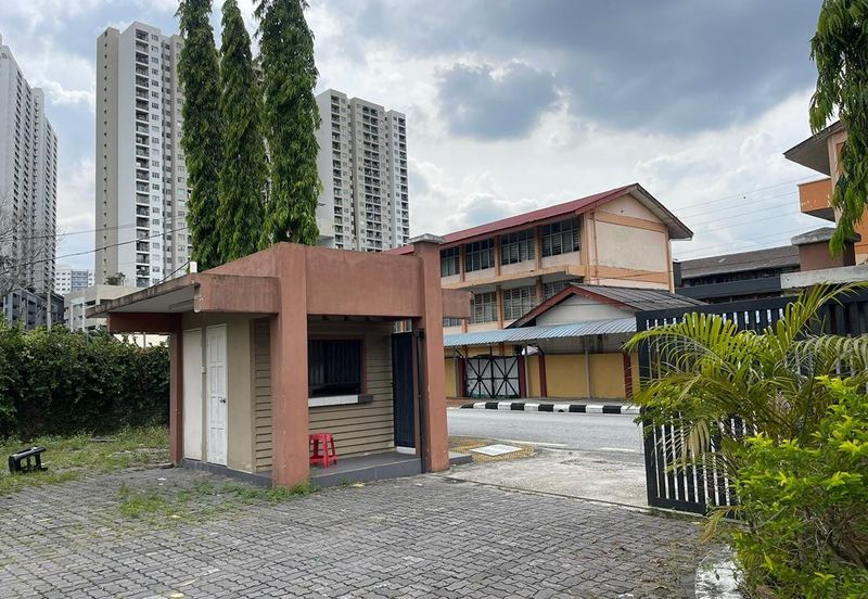 Jalan Kampung Pandan