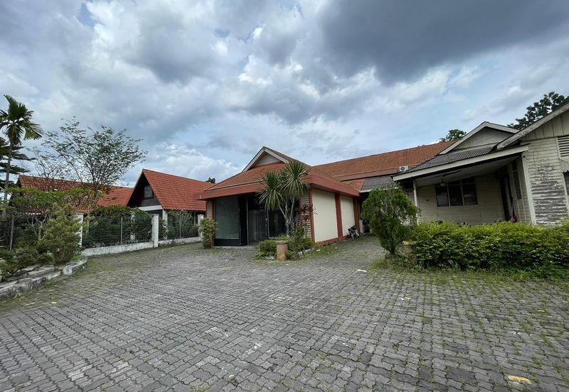 Jalan Kampung Pandan