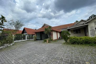 Jalan Kampung Pandan