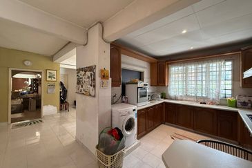 Taman Desa Keramat AU2