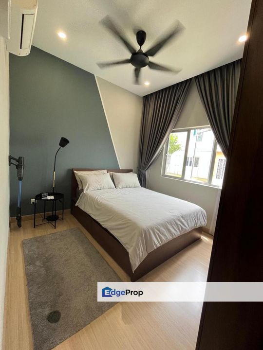 Selangor cyberjaya ground floor townhouse case bluebell , Selangor, Dengkil