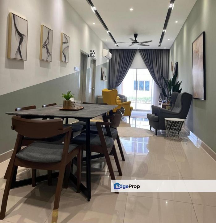 Selangor cyberjaya ground floor townhouse case bluebell , Selangor, Dengkil