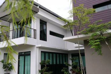 Garinia Elmina Gardens