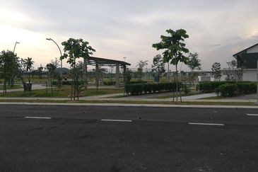 Garinia Elmina Gardens