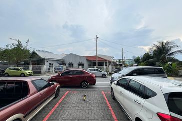 Selangor Selayang Shop Lot Taman Amaniah Mulia
