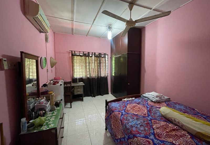 Jalan Taman Kinrara 2/7