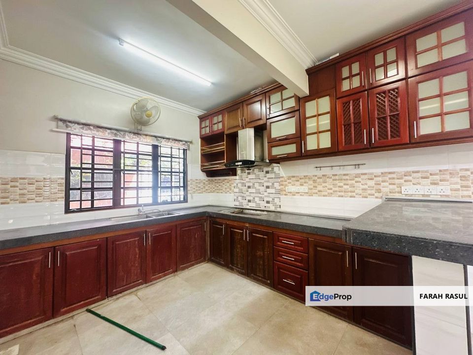 Bandar Baru Bangi Seksyen 7 Double Storey Renovated Terrace House, Selangor, Bangi