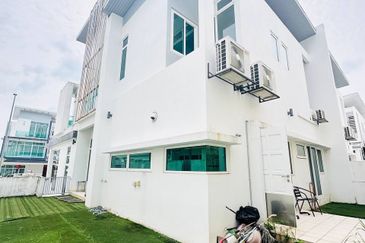 Clover Garden Residences