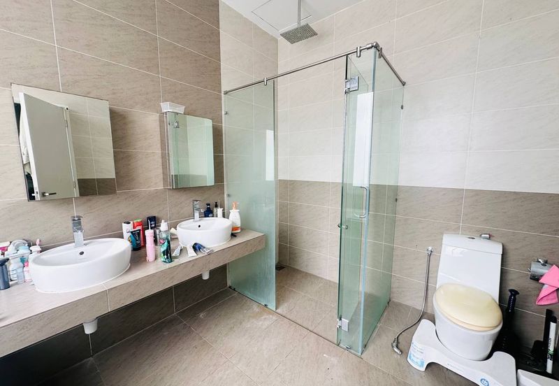 Clover Garden Residences