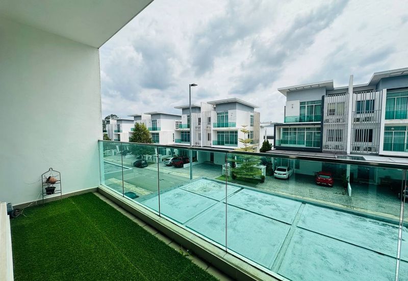 Clover Garden Residences