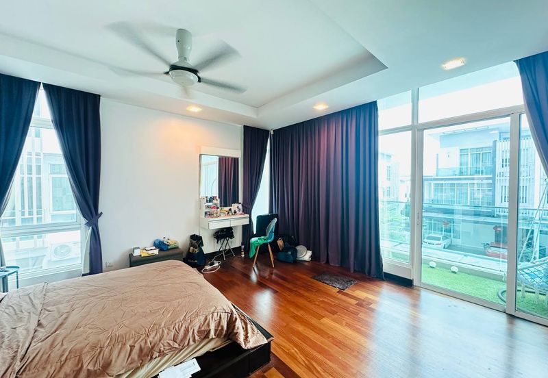 Clover Garden Residences