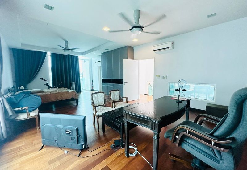 Clover Garden Residences